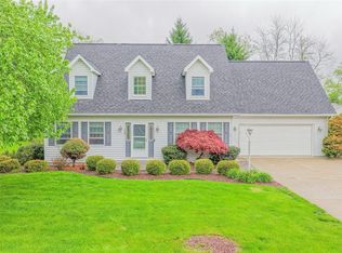 135 Shannon Dr, New Castle, PA 16105