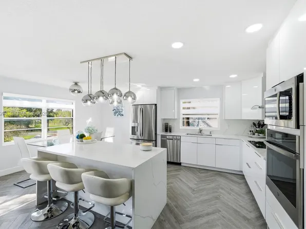 1551 SW 135th Ter APT 201G, Pembroke Pines, FL 33027