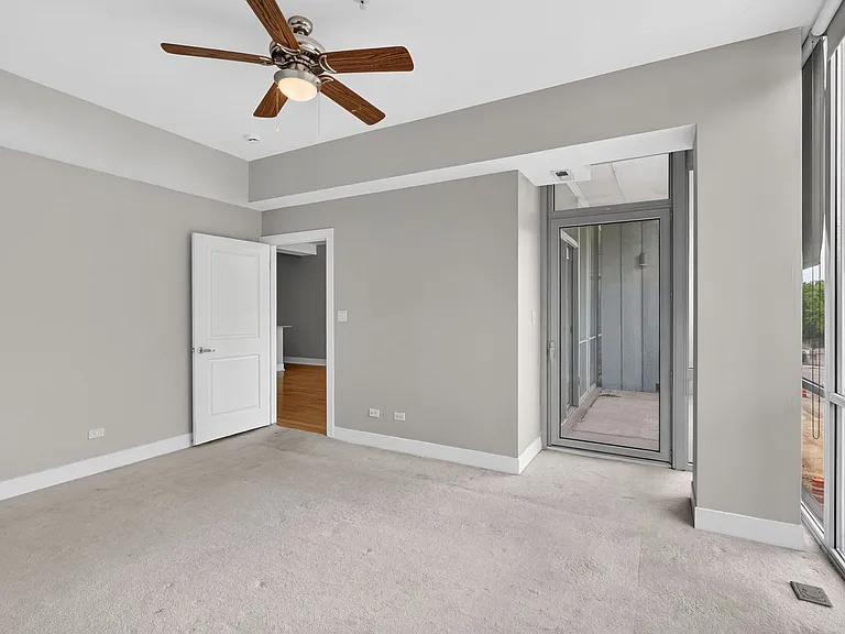 525 Kedzie St — Photo 43