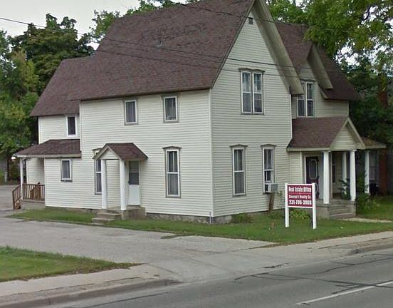 upstairs rentals
