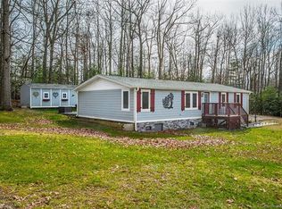 80 Sweet Briar Rd, Penrose, NC 28766