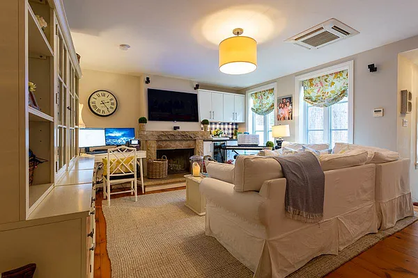 Rented by Double R Ventures LLC | media 23