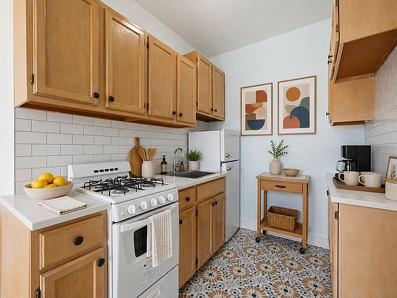 5th image of 5551 S Kimbark Ave APT 14