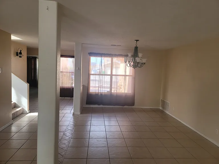 7142 Raleigh Hills Dr NE — Photo 11