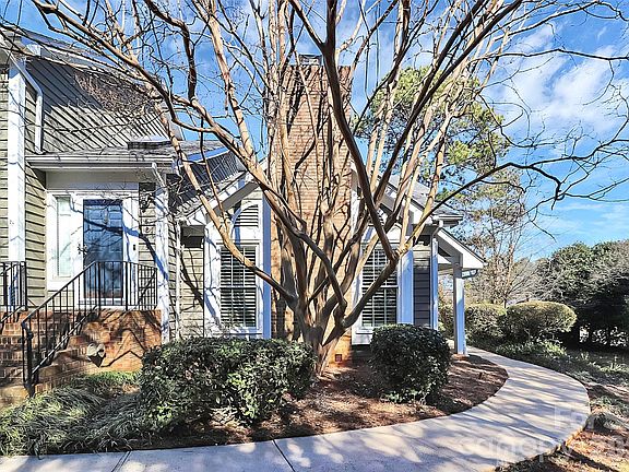 3rd image of 8233 Tradd Ct