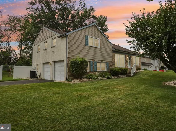 865 Worthington Dr, Warminster, PA 18974