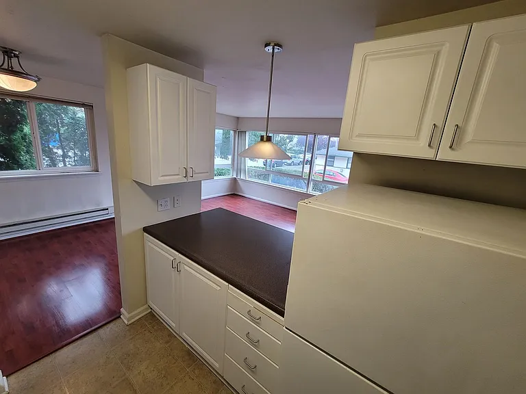 Russell/Central Park in the Heart of Ballard — Photo 95