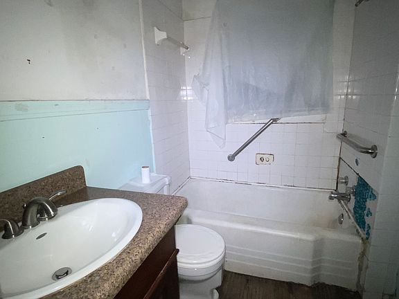 5th image of 2431 Gus Icard St