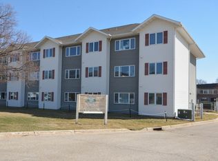 110 4th St NE #200, Stewartville, MN 55976