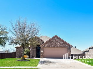 205 Old Spanish Trl, Waxahachie, TX 75167