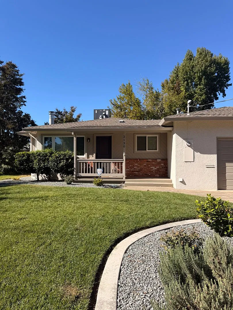 Spacious Redding Home Near Downtown with Charming Backyard — Photo 1