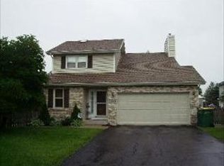 5322 Norfolk Ct, Gurnee, IL 60031