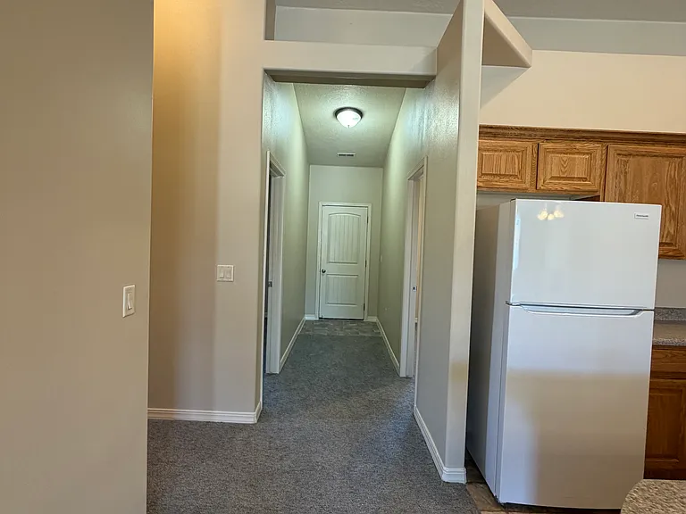 1460 N 400 W — Photo 8