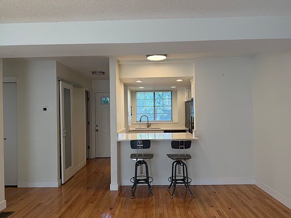 2nd image of 350 W Jamison Cir