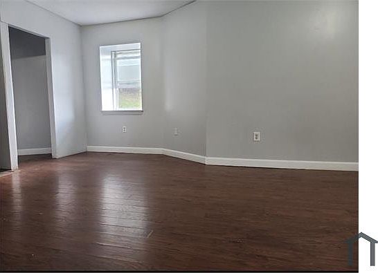 1st image of 104 Norfolk St #1A