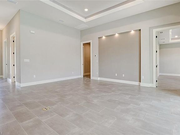 3rd image of 1718 SE 10th St