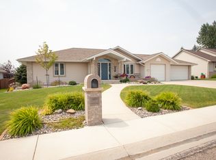 2020 Summit Dr, Sheridan, WY 82801