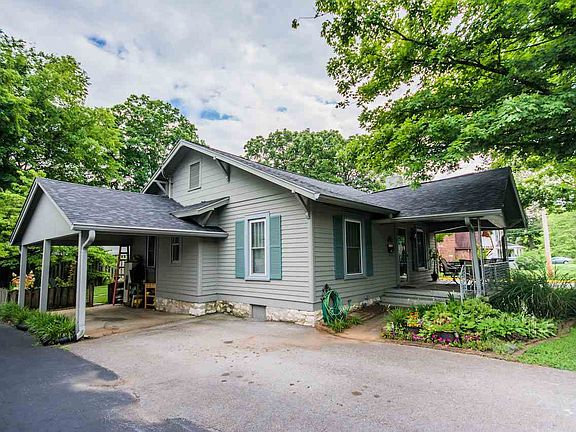 3rd image of 942 Nutwood St