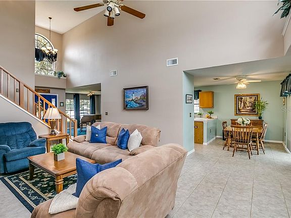 5th image of 12172 Blackheath Cir