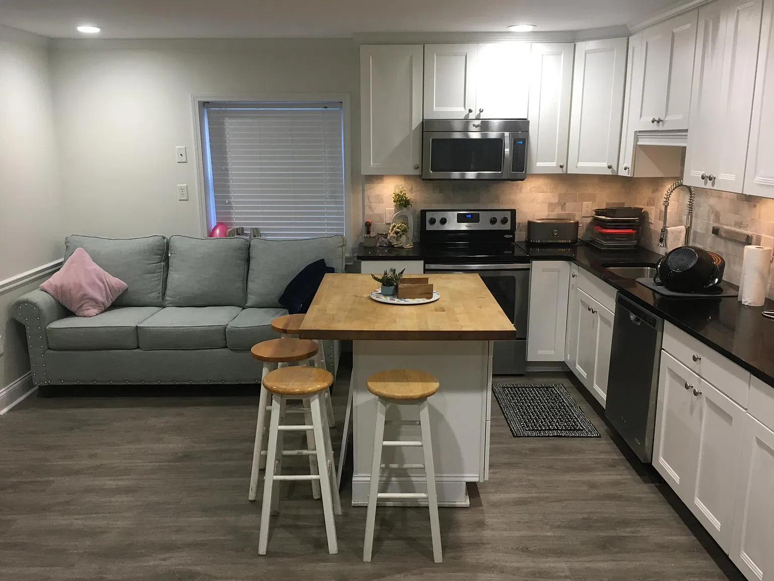 417 S Fess Ave — Photo 3