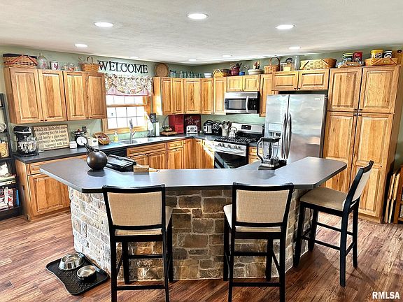 5th image of 303 Timbercreek Dr