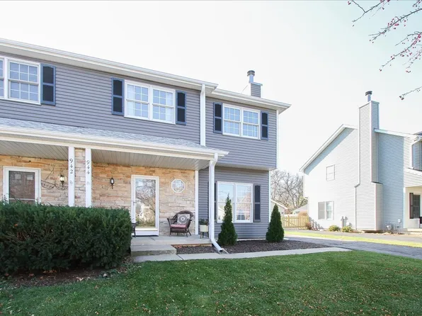 944 1st St #944, Batavia, IL 60510