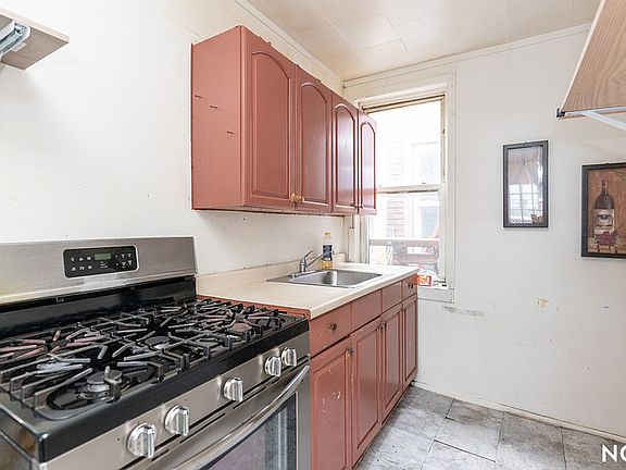 2nd image of 14735 95th Ave #2