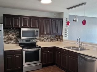 204 Phillips St, Hutto, TX 78634