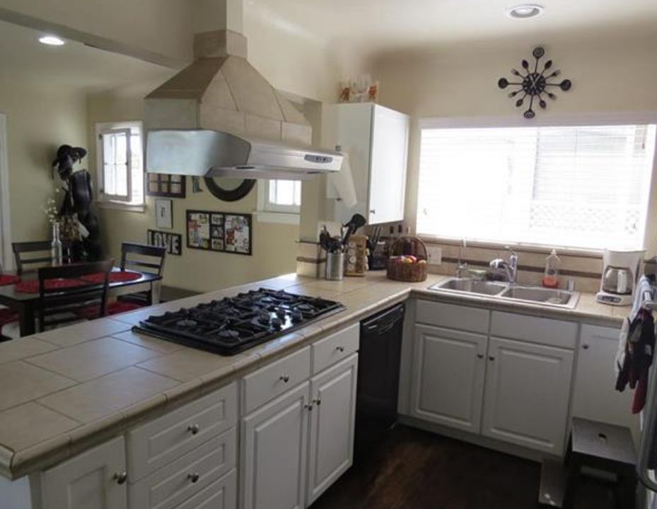 2nd image of 4009 Independence Ave