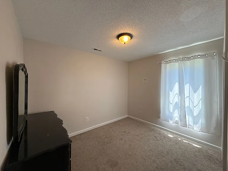1653 Dawson Ct — Photo 11