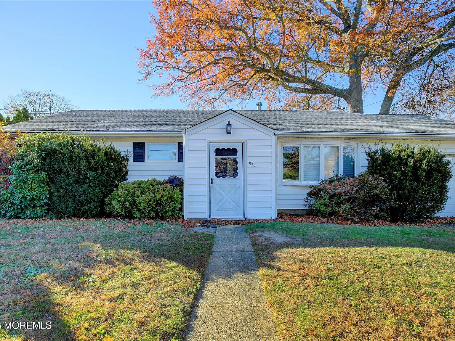 3 bed, 1273 sqft, $2,000 — Photo 2
