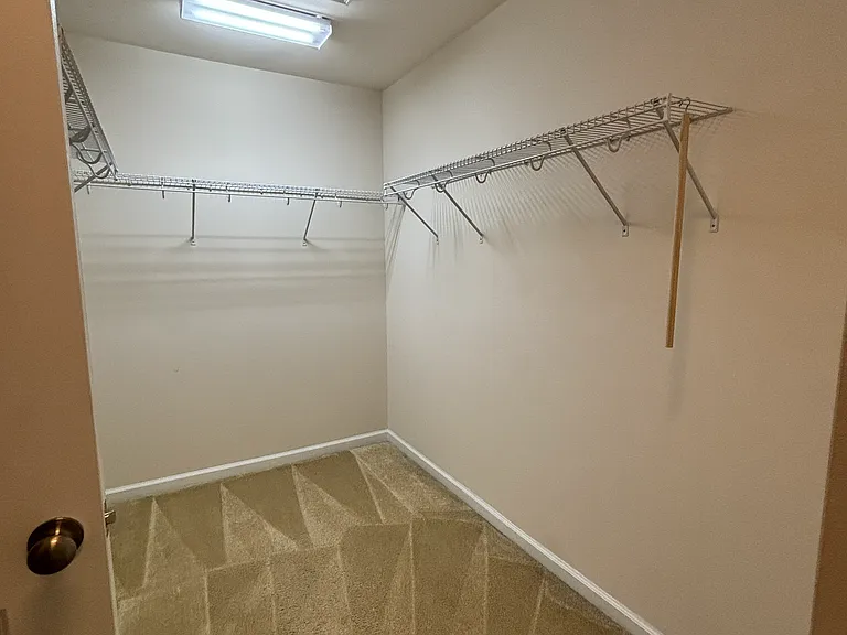 803 New Derby Ln — Photo 15