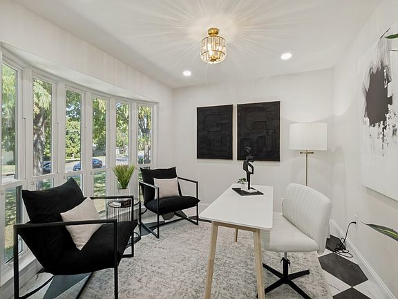 5th image of 9008 Flicker Ln