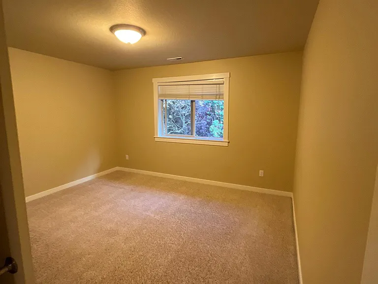 6835 NE 124th Ave — Photo 16
