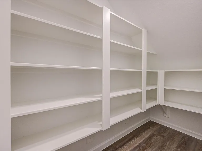 609 Royal Arch Dr — Photo 14