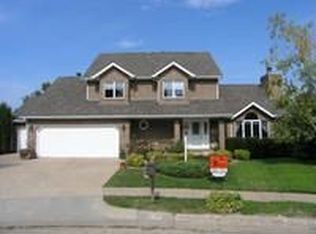 2229 Dunham Ct, Dubuque, IA 52001