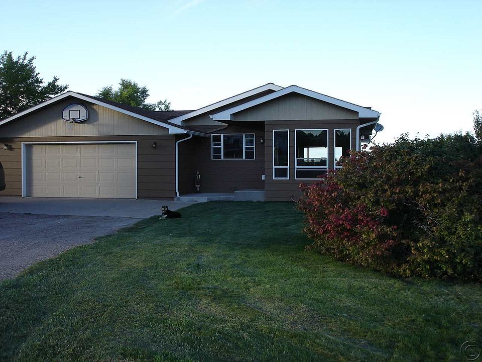 1st image of 39070 Lakeview Dr
