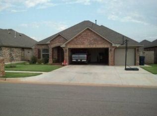 11721 SW 17th St, Yukon, OK 73099