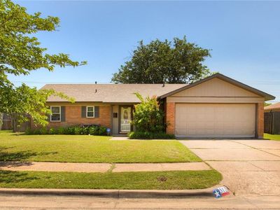 512 E Mission St, Crowley, TX, 76036