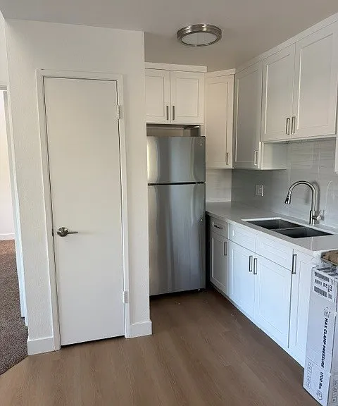 270 W Alamar Ave #15 — Photo 5