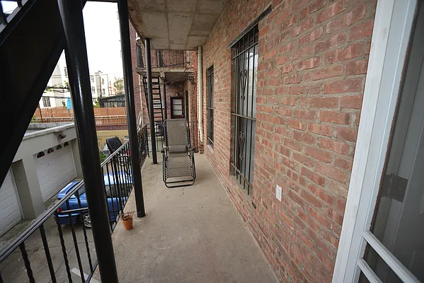 Rented by Voro, LLC | media 4