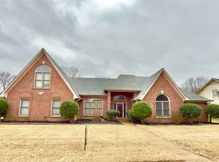 275 Home Pl, Collierville, TN 38017