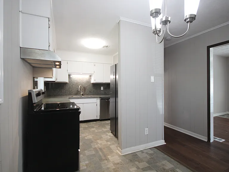 815 Gettysburg Trl NE — Photo 14