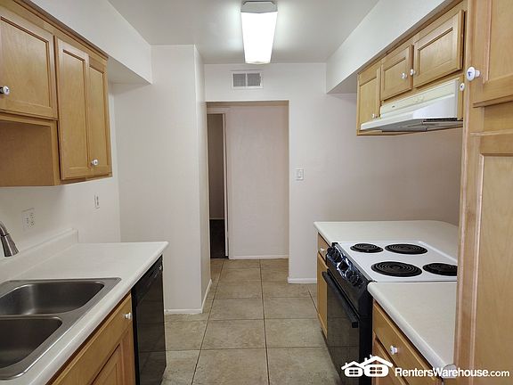 3rd image of 3711 W Lupine Ave