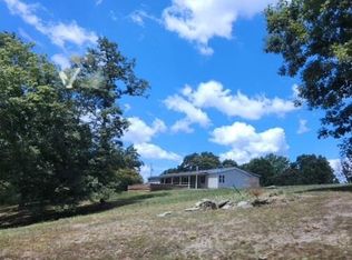 2020 Spout Springs Rd, Irvine, KY 40336