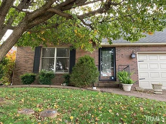 3rd image of 6101 E Walnut St
