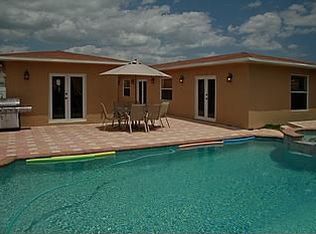 68 W 38th St, Hialeah, FL 33012
