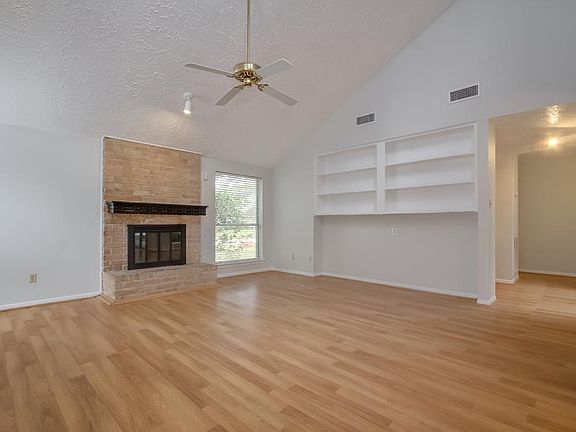 5th image of 1838 Willow Point Dr