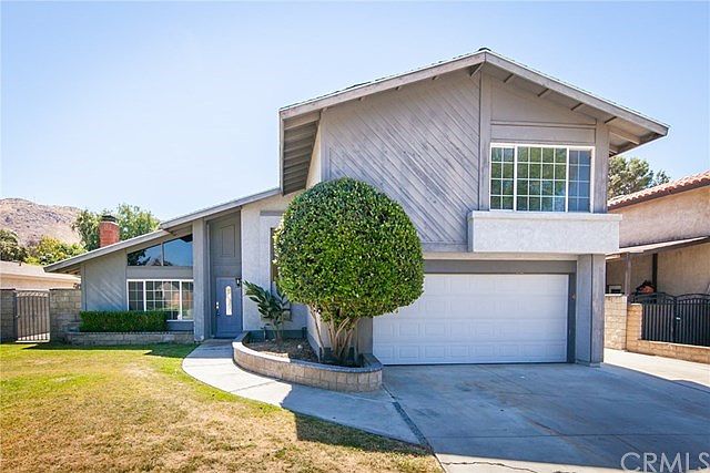 1st image of 12861 Vivienda Ave