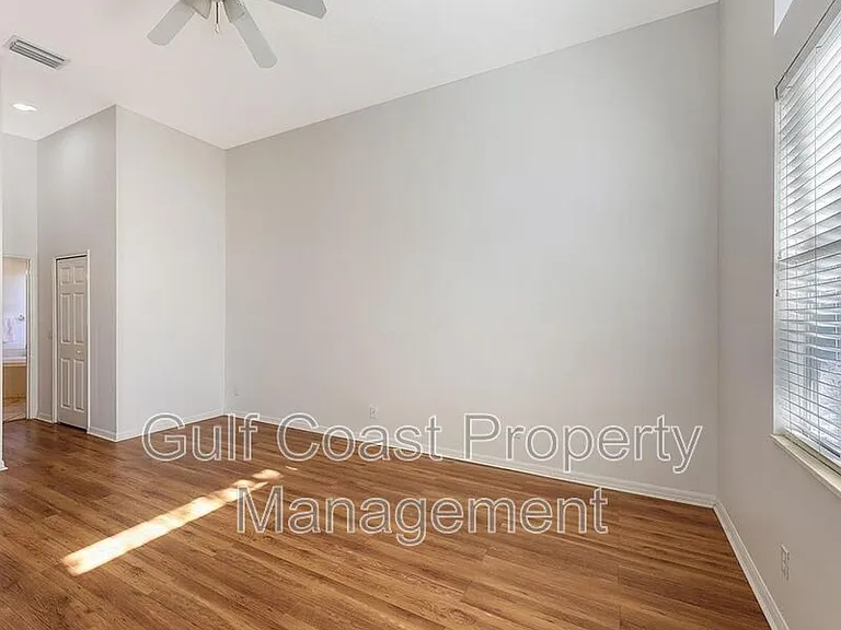 6836 Bay Hill Dr — Photo 14